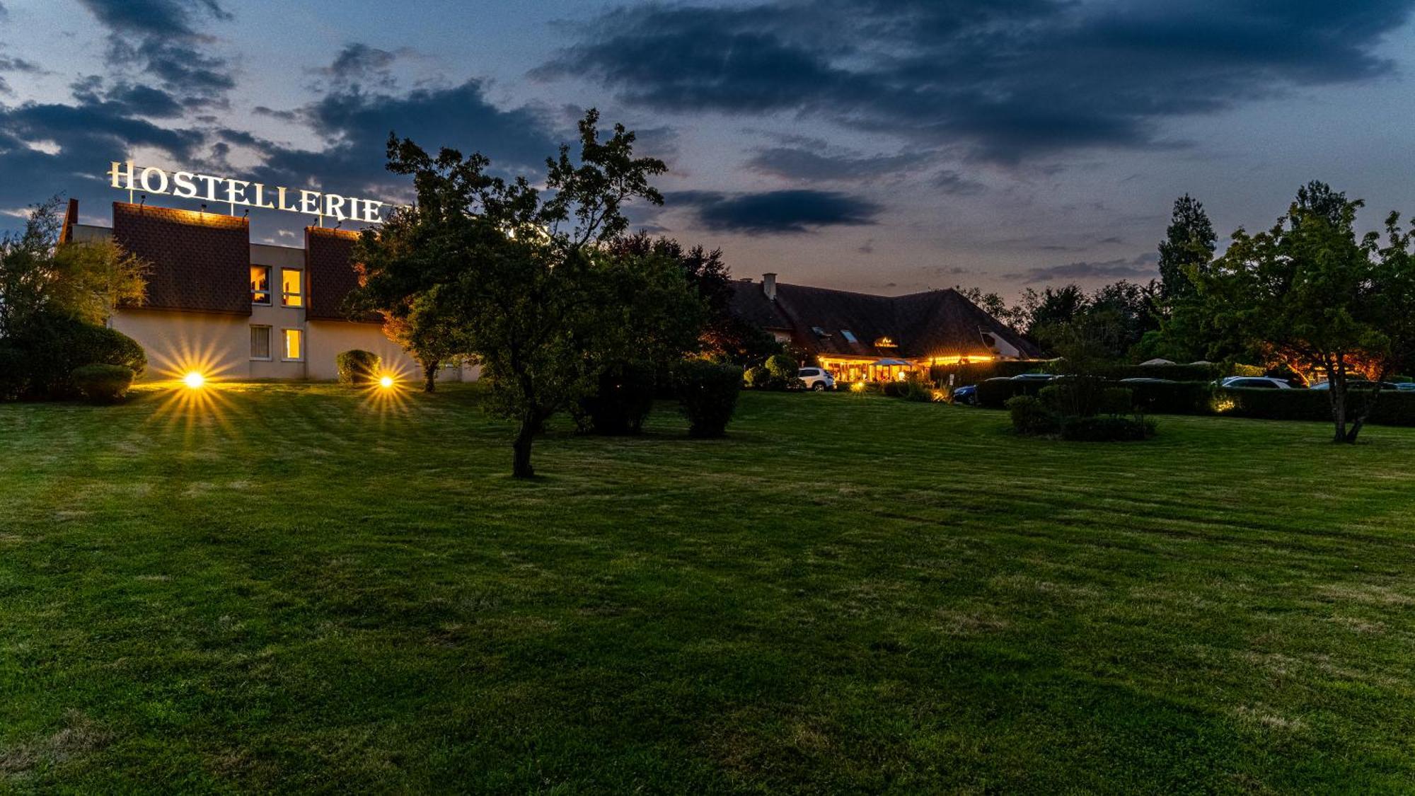 Logis Hostellerie D'Aussois Semur-en-Auxois Esterno foto