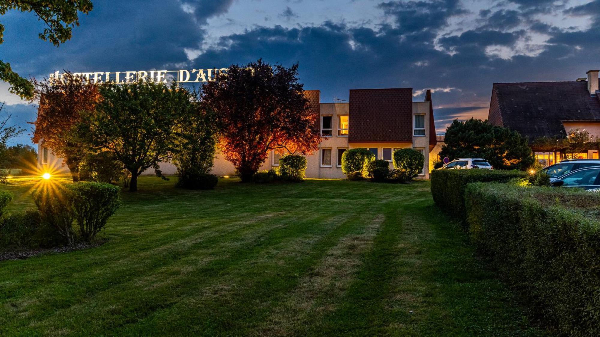 Logis Hostellerie D'Aussois Semur-en-Auxois Esterno foto