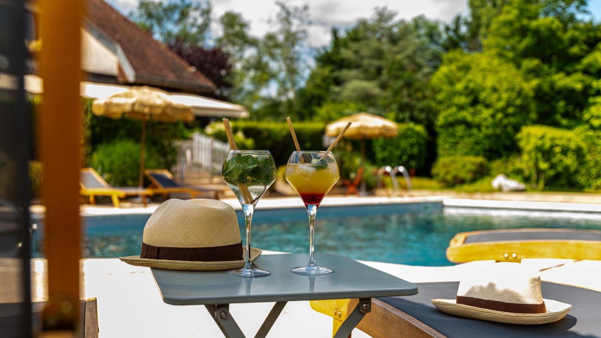 Logis Hostellerie D'Aussois Semur-en-Auxois Esterno foto